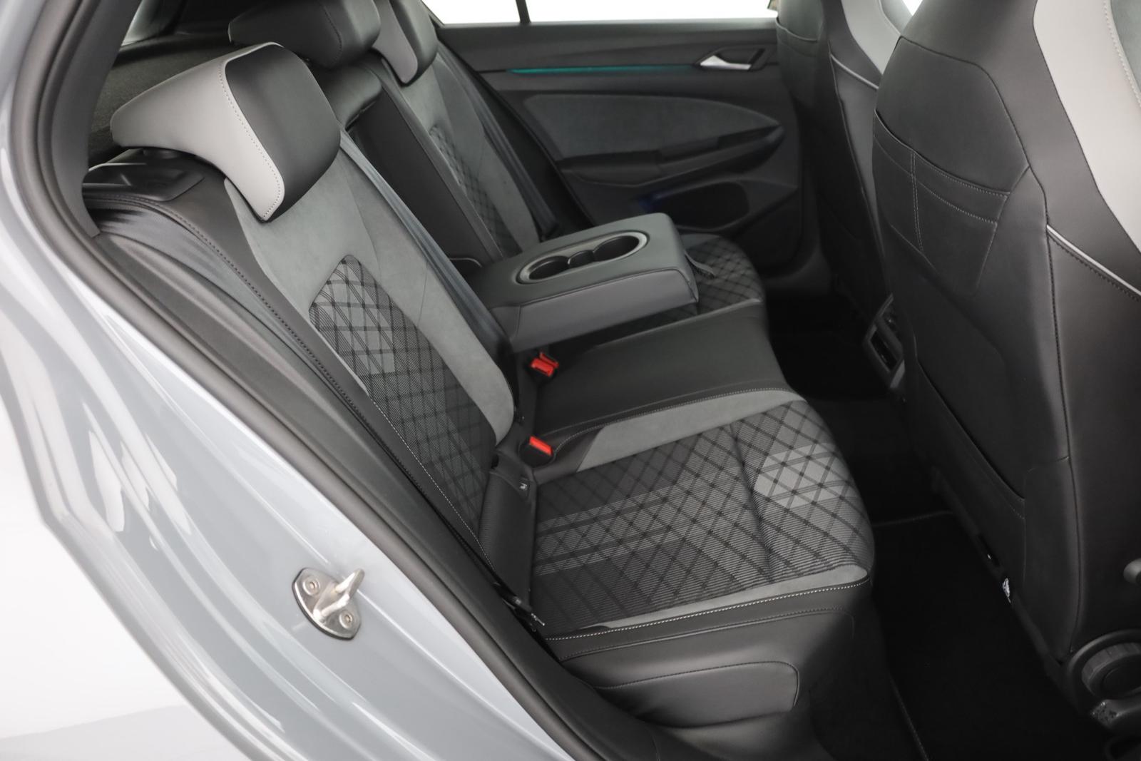 Volkswagen Golf VIII 1.5 TSI R-Line LED Panorama Navi ACC, миниатюра 25