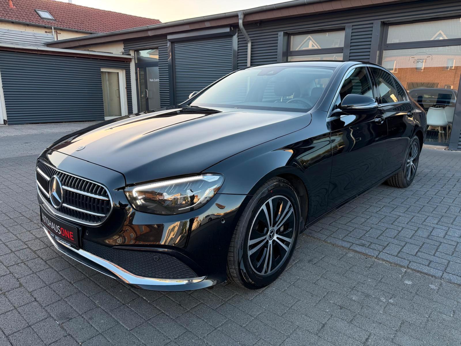 Mercedes-Benz E 300 AVANTGARDE 1HAND/STANDHEIZUNG/MwSt./MBUX