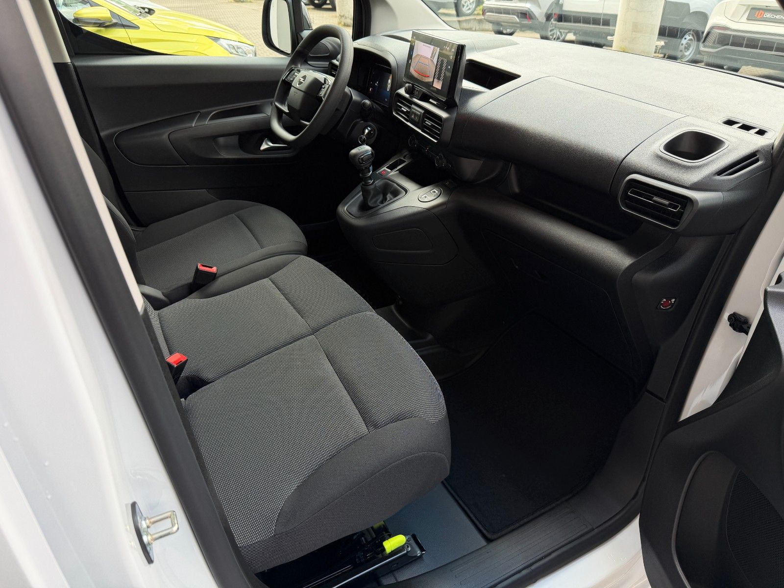 Fahrzeugabbildung Opel Combo Cargo Kastenwagen XL 1.5 Diesel 102 PS!