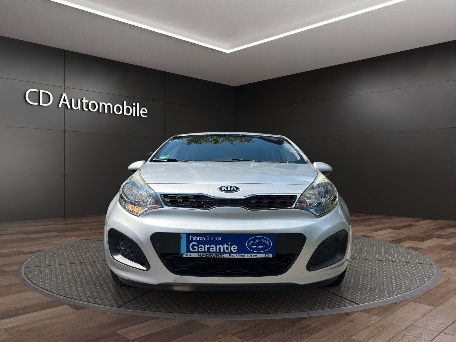 Fahrzeugabbildung Kia Rio Edition 7 Klima/Navi/Kamara/TÜV NEU