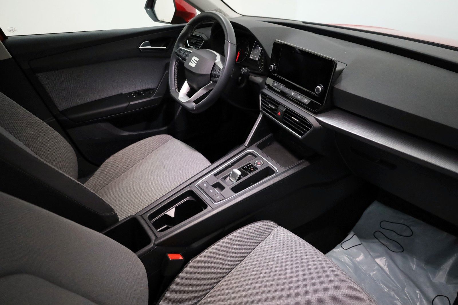 Fahrzeugabbildung SEAT Leon Style, Automatik, LED, SH, Kamera, Carplay