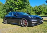 Porsche Panamera Turbo , 22", SAGA, Top Zustand, Deutsch - Porsche Panamera: Schwarz