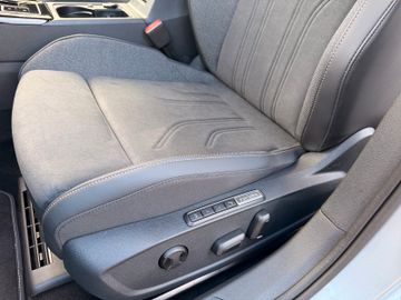 Volkswagen Golf 8.5 1.5 eTSI 150PS Style, LED, AHK, KAMERA