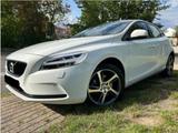 Volvo V40 T2 Momentum/Navi/LED/Kam/Style-Paket/17Zoll - Volvo V40 aus 2017