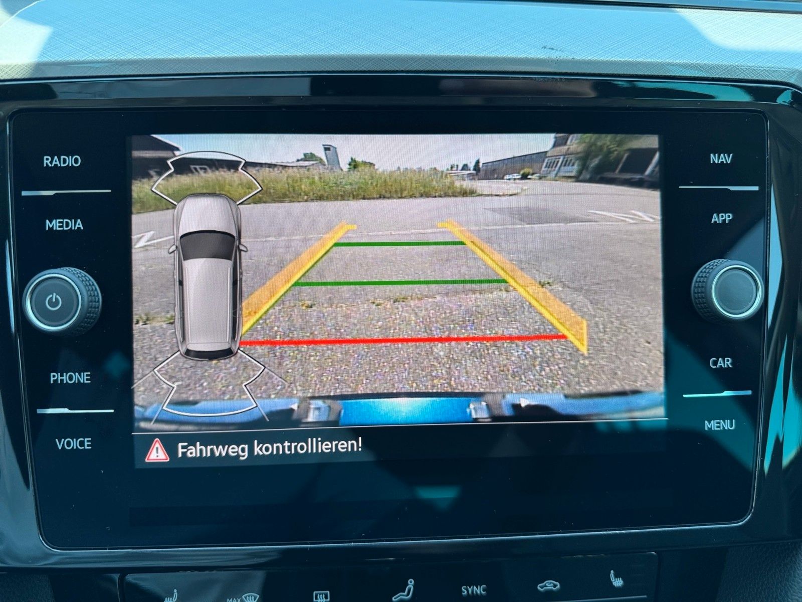 Fahrzeugabbildung Volkswagen Passat Variant Business 2.0 TDI