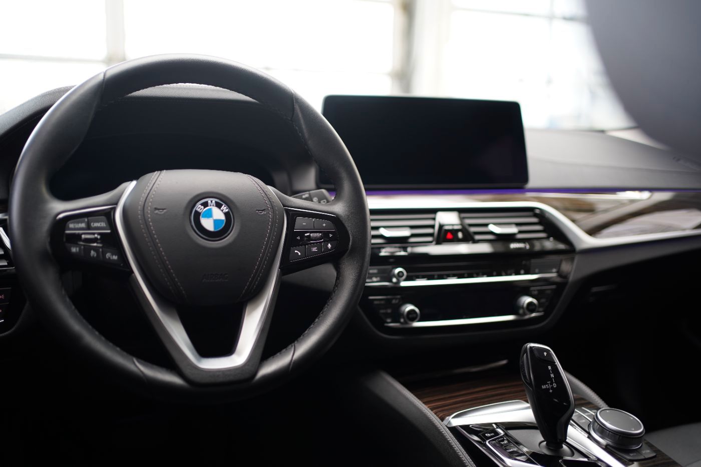 Fahrzeugabbildung BMW 520d Luxury Line Laserlicht+Komfortzugang+Head-U