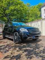 Mercedes-Benz ML 320 CDI 4MATIC - - Mercedes-Benz ML 320 in Bochum