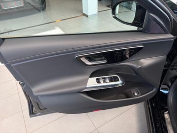 Mercedes E 220 - 9