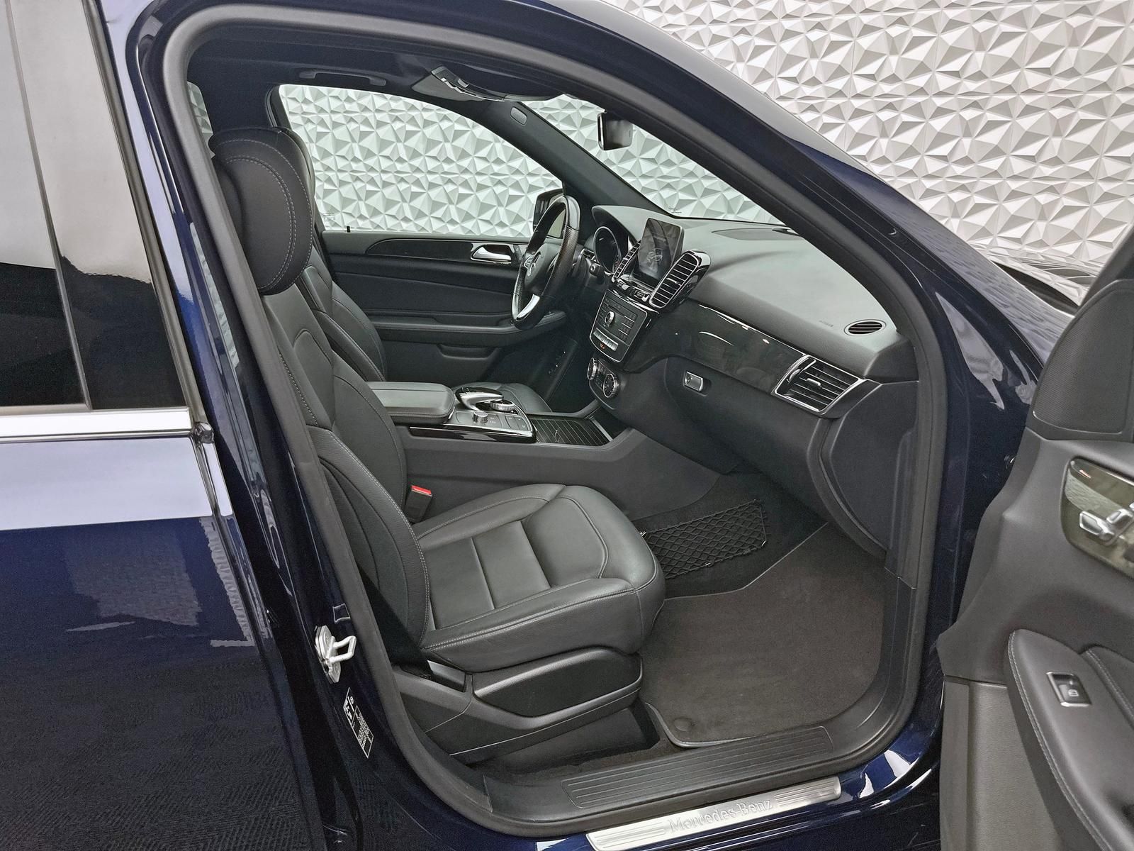 Fahrzeugabbildung Mercedes-Benz GLE 350d AMG/4MATIC/DISTRO/AHK/PANO/KEYL/RCAM/IL