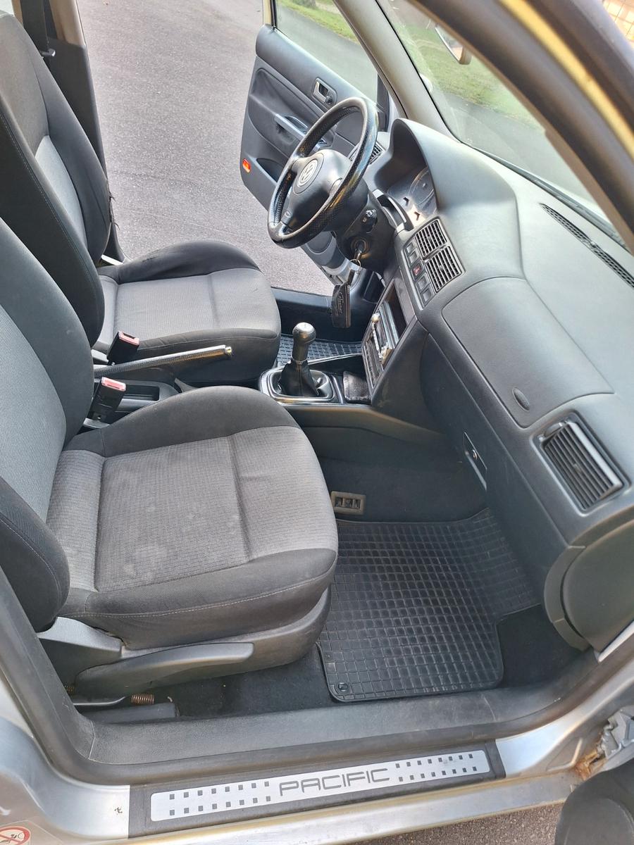 Volkswagen Golf 2004 — photo 12
