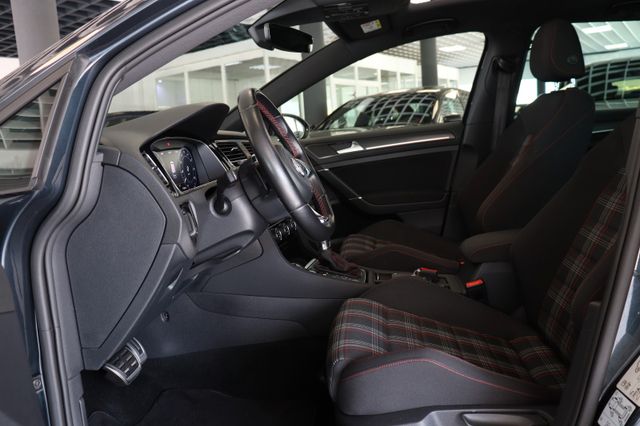 Fahrzeugabbildung Volkswagen Golf VII Lim.GTI|PANO|DSG|VIRTUAL|ACC|KAMERA|LED