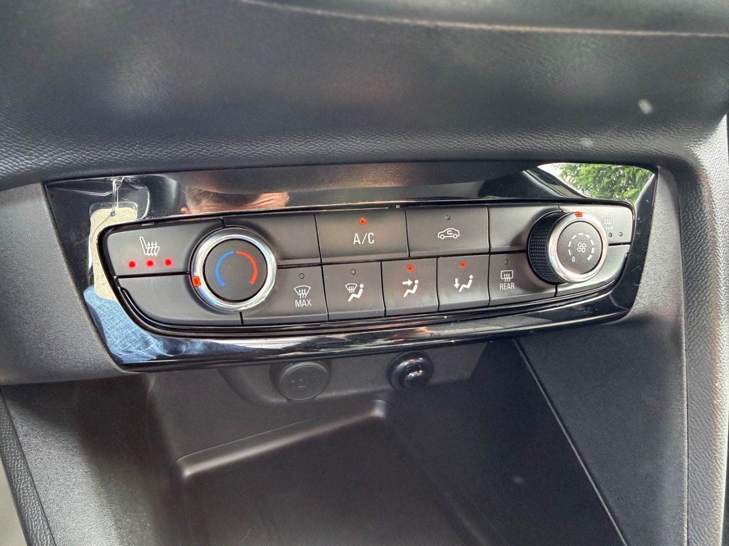 Fahrzeugabbildung Opel Corsa F Edition 1.2 Turbo SHZ+LHZ+PDC