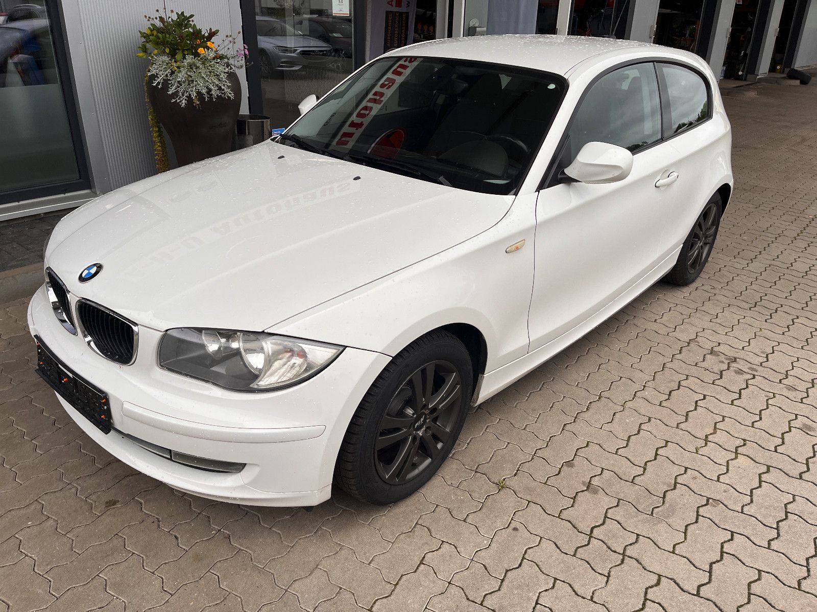 Fahrzeugabbildung BMW 116 Baureihe 1 Lim. 116d