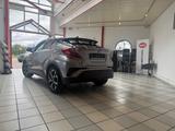 Toyota C-HR Hybrid Style - Toyota C-HR: Limousine