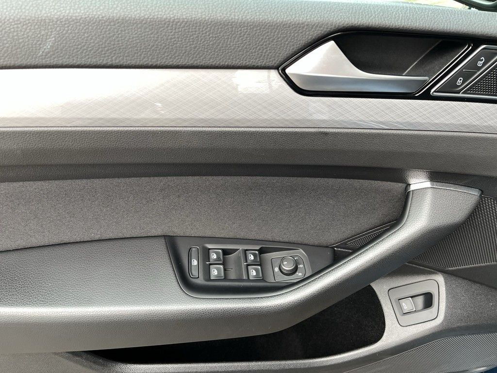 Volkswagen Passat Variant - Bild 20