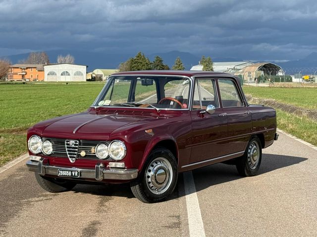 Alfa Romeo Giulia Super 1.600 "Biscione"