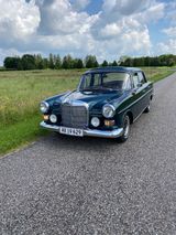 Mercedes-Benz 200D heckflosse - Mercedes-Benz mit Diesel-Antrieb: Heckflosse