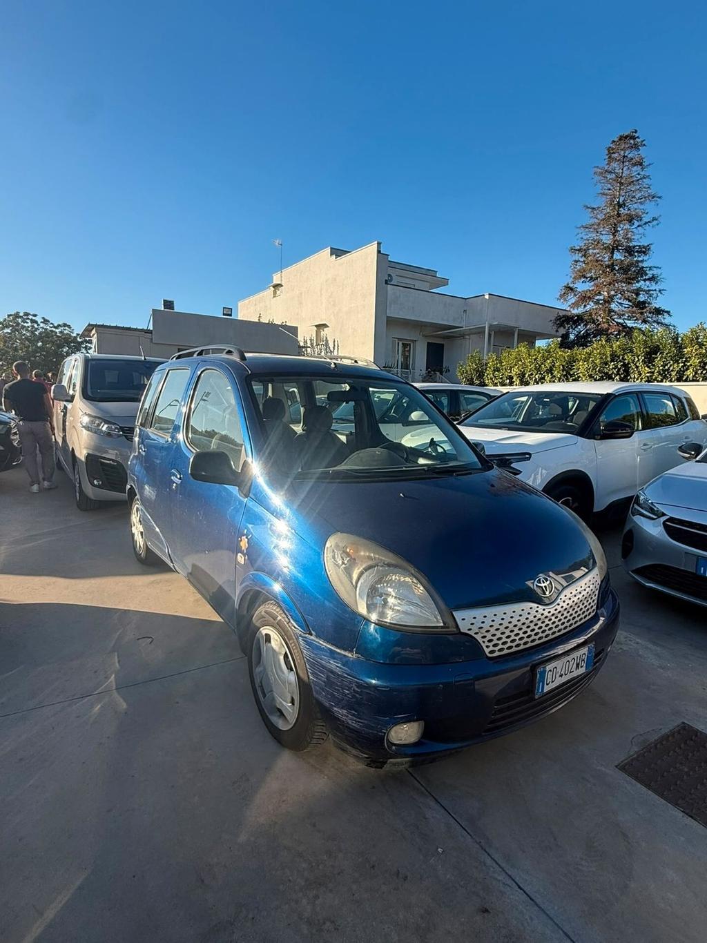 Toyota Verso yaris benz/gpl