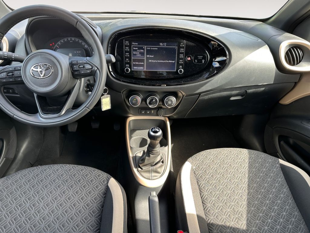 Fahrzeugabbildung Toyota Aygo X Pulse