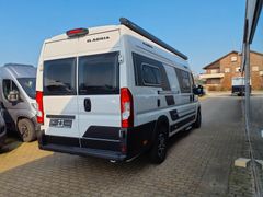 Adria Twin 640 SGX Edition,180 PS, Automatik MJ26