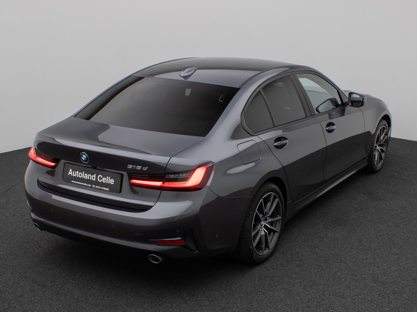 Fahrzeugabbildung BMW 318d Kamera DAB Sport Alarm Geschwindigkeitsreg