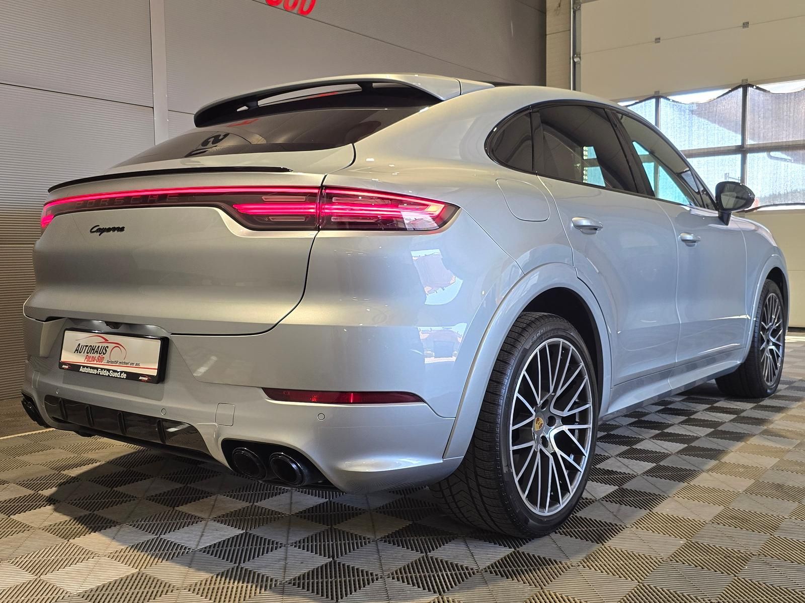 Porsche Cayenne Coupe 3.0 V6°HUD°Bose°Pano°360°ACC°Spur° foto 4