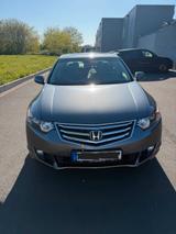 Honda Accord 2.4 Executive Automatik Executive - Honda Gebrauchtwagen in Köln