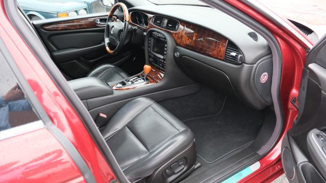 Fahrzeugabbildung Jaguar XJ8 3.5 Liter Sovereign im Bestzustand