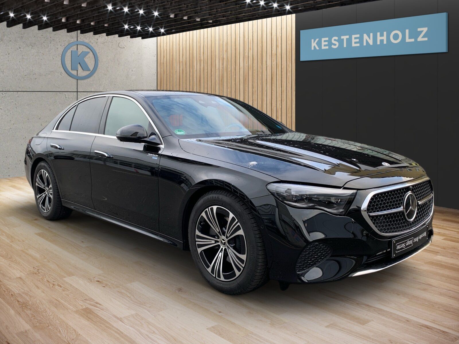 Mercedes-Benz E 220 d AVANTGARDE°ADV+°AHK°360°PANORAMA°DISTR+° imagem 2