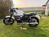 Moto Guzzi V7 Stone 1. Hand | gepflegt | Extras - MOTO GUZZI NAKED BIKE