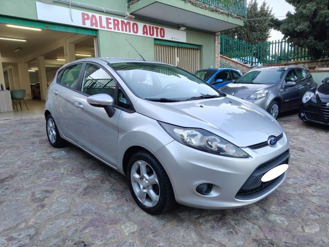 Ford Fiesta 1.6 TDCi 90CV 5 porte DPF Titanium