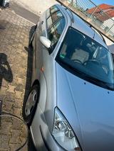 Ford Focus 1.6 Benzin / 1 Hand / TÜV 01/28 - Ford Focus aus 2003: Kombi