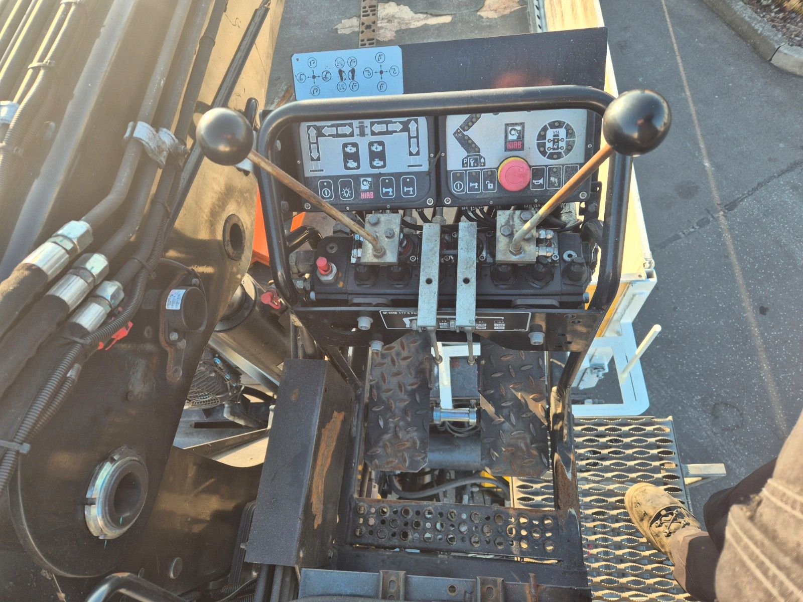 Fahrzeugabbildung MAN TGS 26.460 6x2 Baustoff / Hiab 177 K