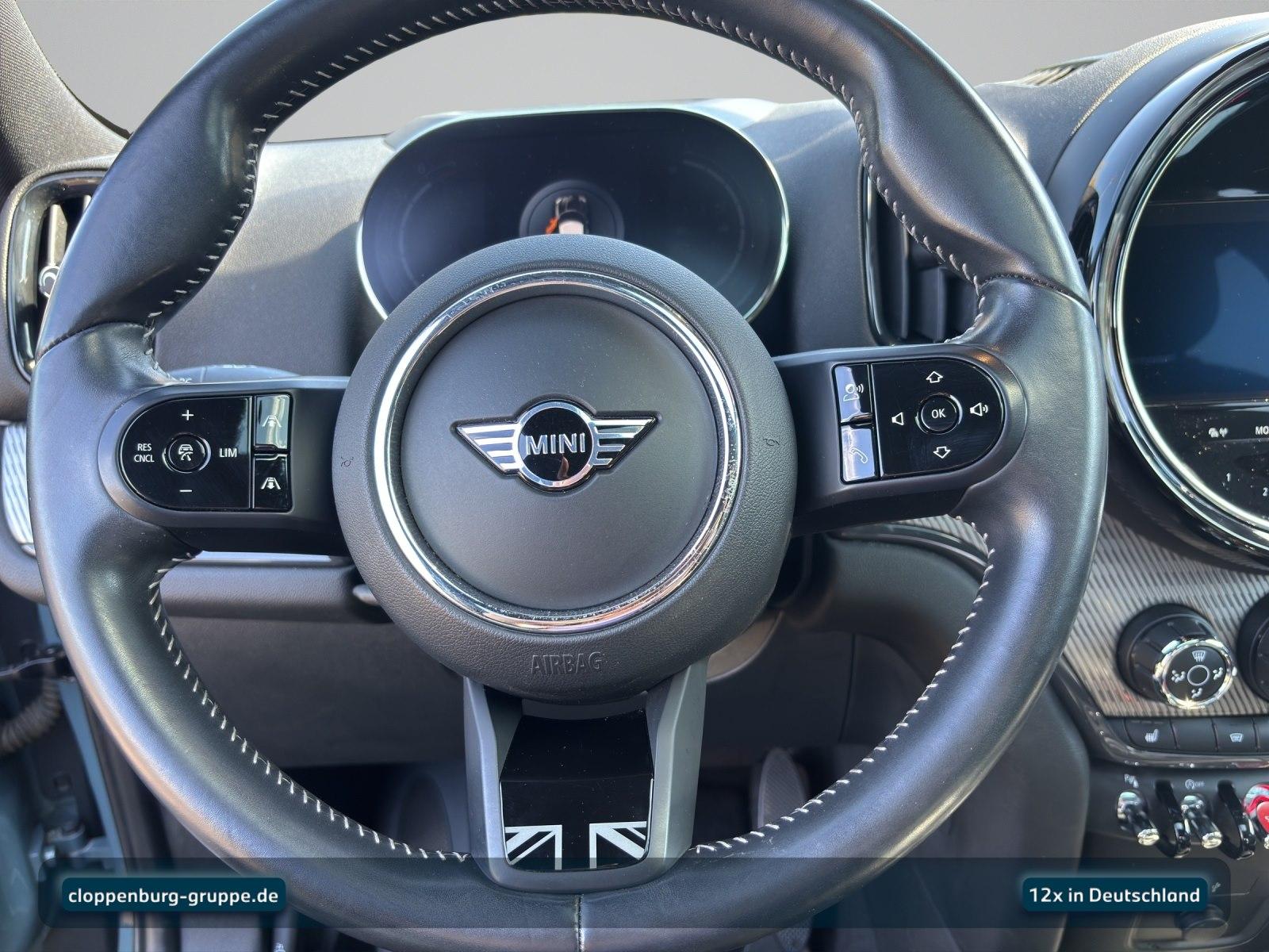 MINI Countryman S ALL4 Head-Up+Navi+Pano+Kamera+ACC