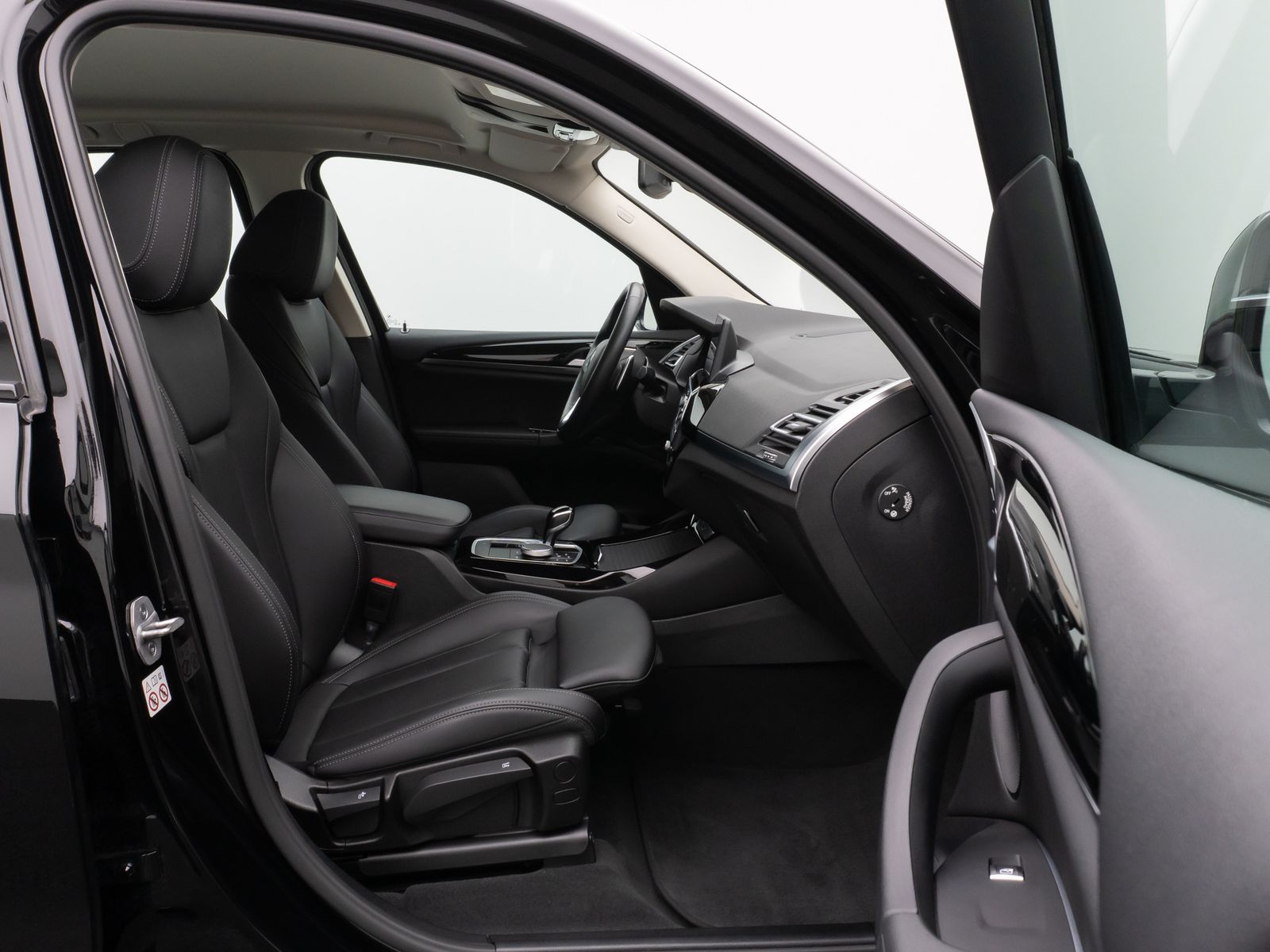 Fahrzeugabbildung BMW X3 xD20d Kamera DAB Leder AHK LED Sport 18Zoll