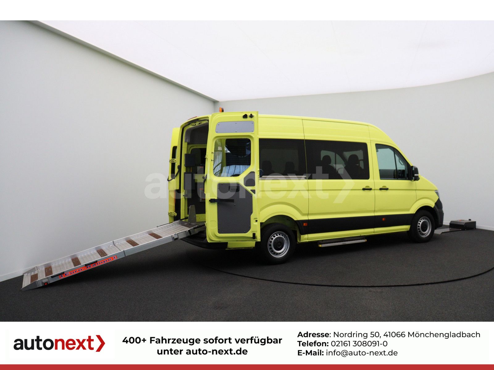 Volkswagen Crafter 35 Aut. *Rollstuhl-Rampe* 8-Sitze (5615)