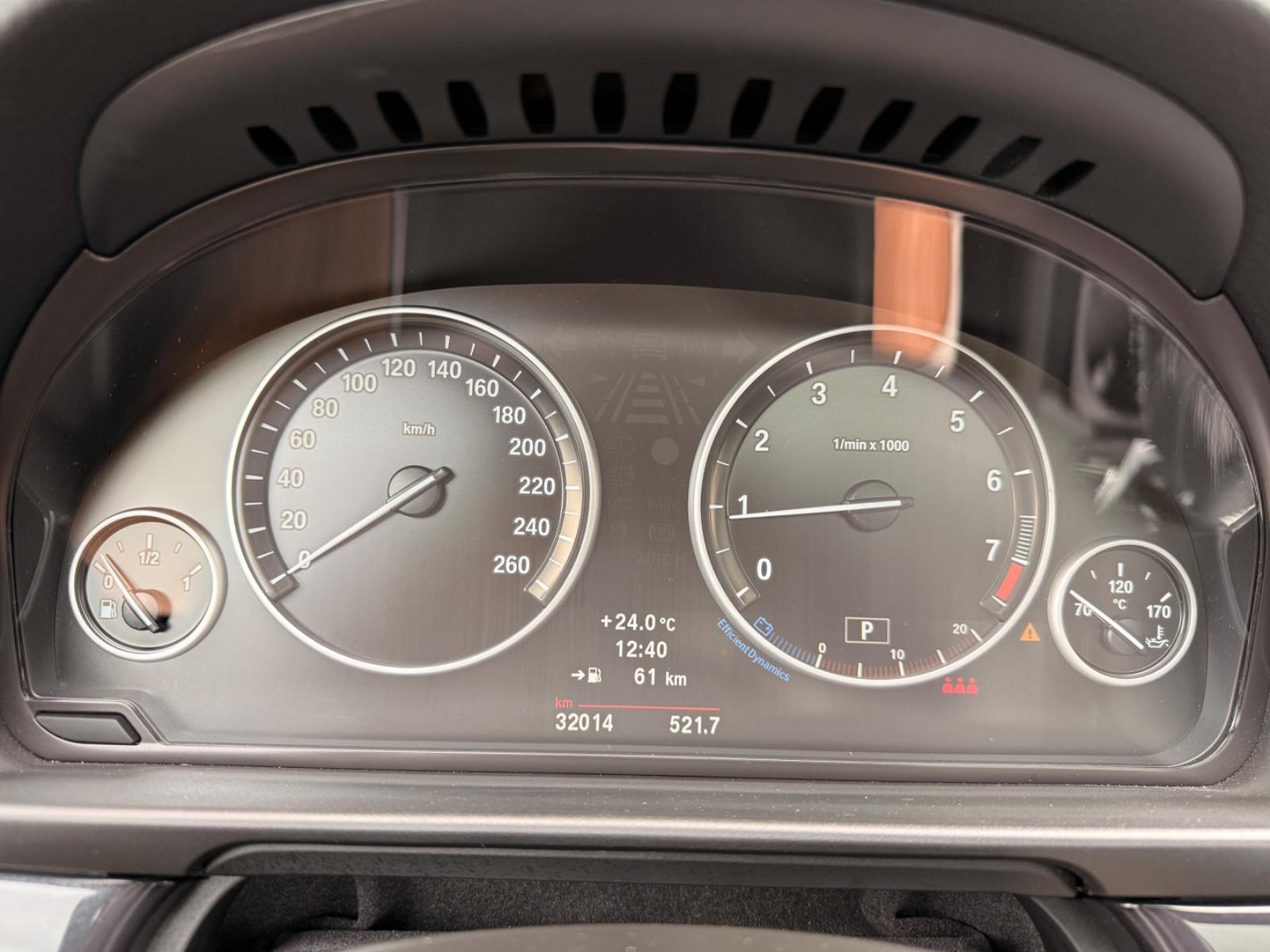 BMW 520i Limousine 1HA*SCHIEBDACH*KAMERA*WENIGKM*TÜV