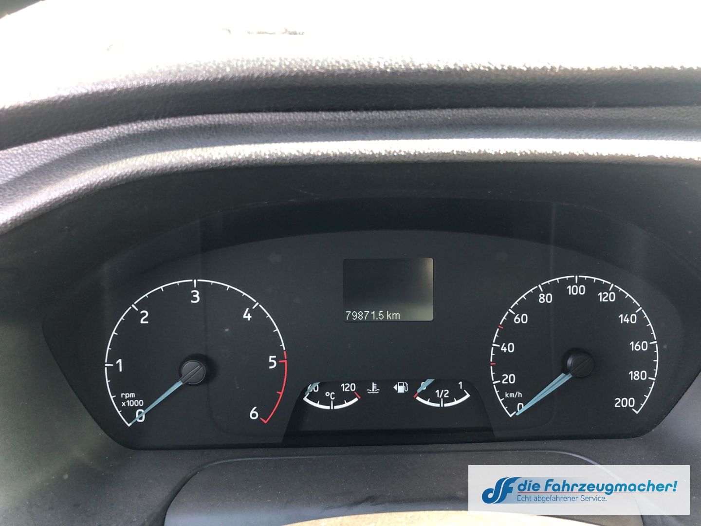 Fahrzeugabbildung Ford Transit Custom Kombi 320 L1 *3174