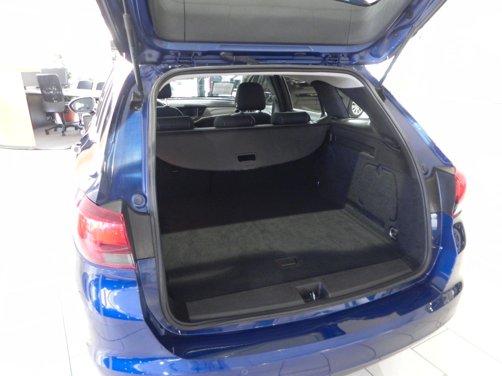 Fahrzeugabbildung Opel Astra K ST 1.4T NAVI/PDC/SHZ/TEMP./ALU16"