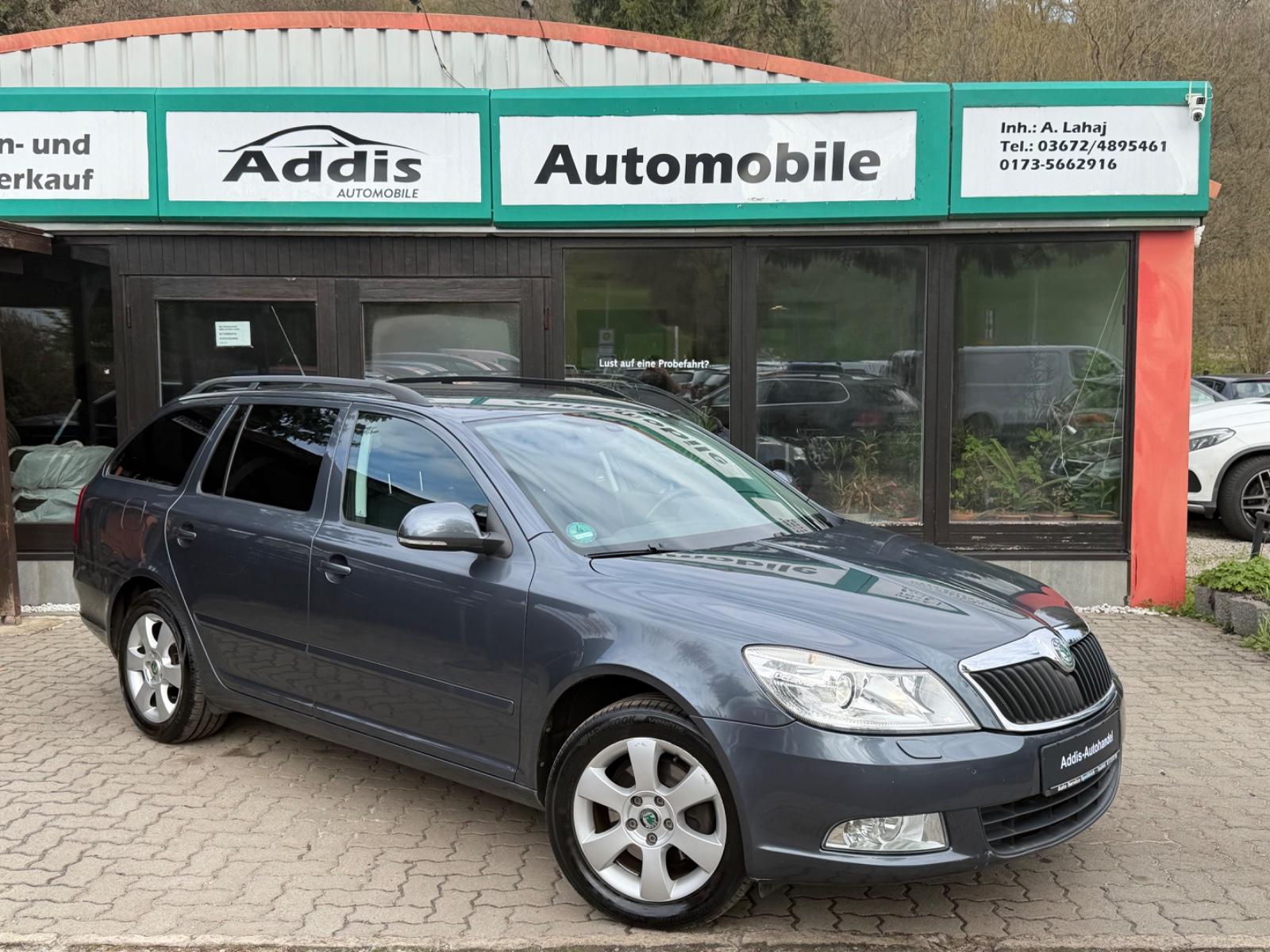 Skoda Octavia Combi Elegance/Tüv/Xenon/