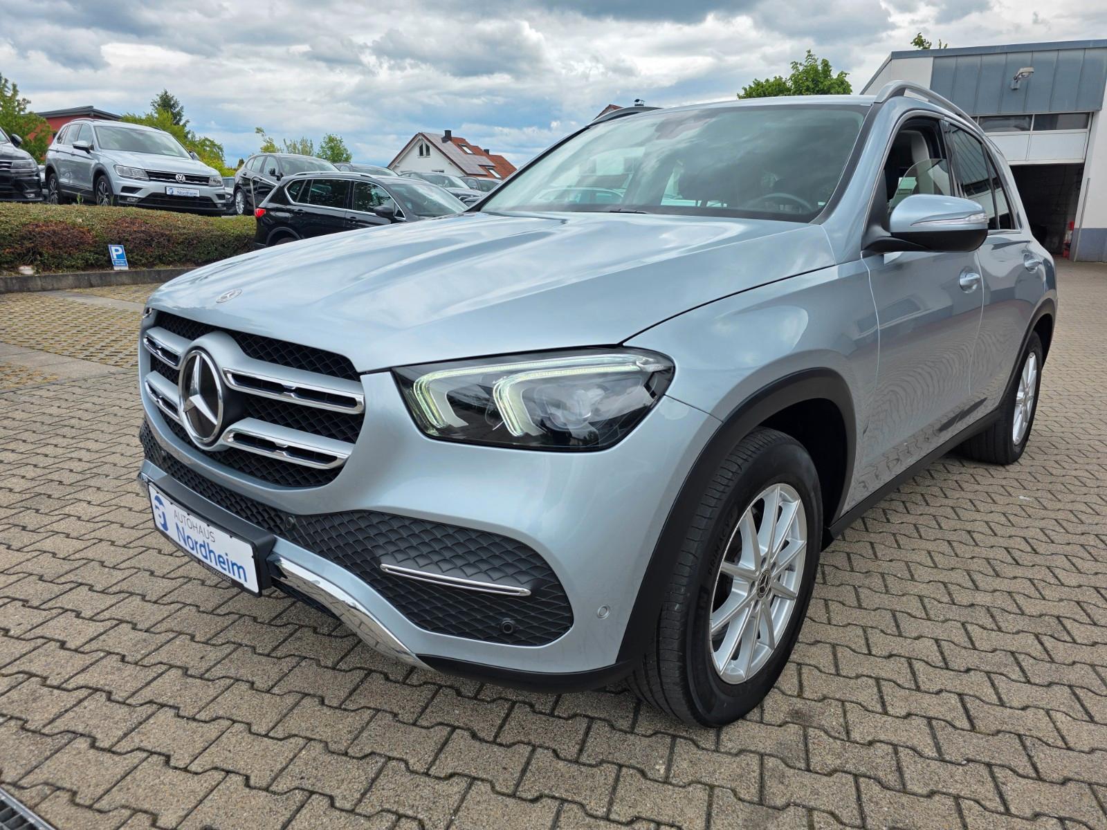 Mercedes-Benz GLE 300 d 4Matic Luftfederung/Leder/LED