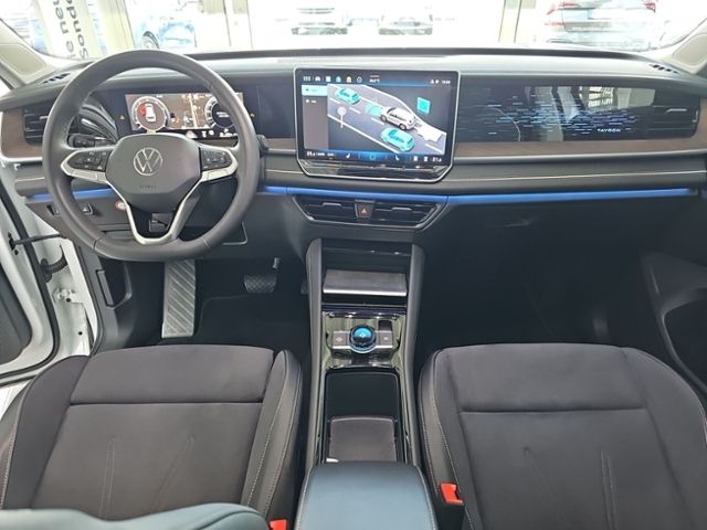 Fahrzeugabbildung Volkswagen Tayron 1.5 eTSI DSG Elegance 7-SITZE LED-PLUS NA