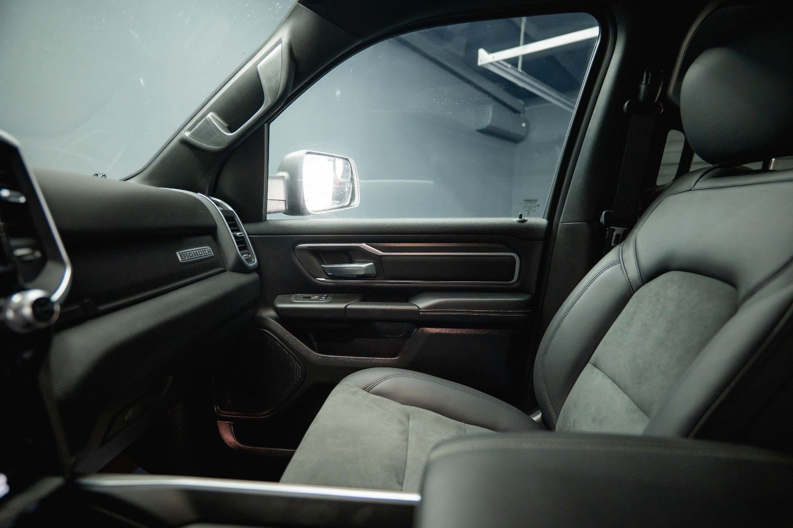 Fahrzeugabbildung Dodge RAM 3.0 MY 25 TWIN TURBO BLACK EDITION *LED*ACC*