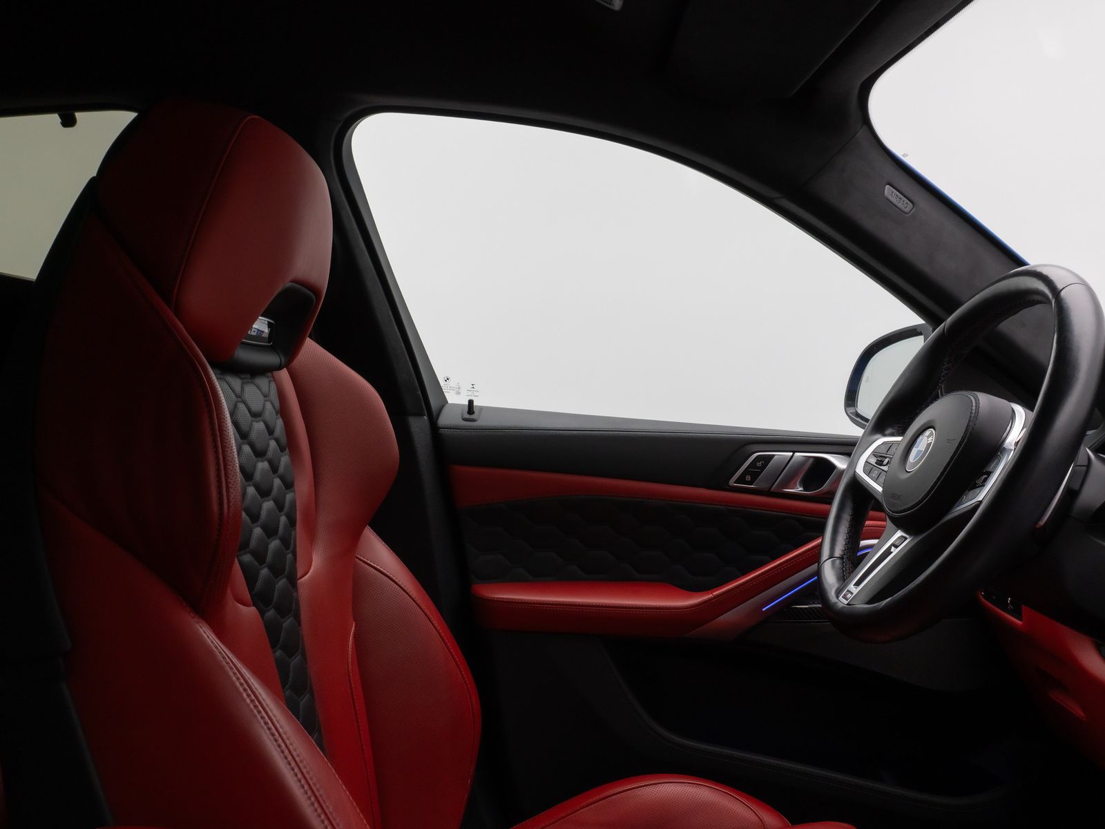 Fahrzeugabbildung BMW X6 M Competition 360° Fond-Ent SoftCl Individual