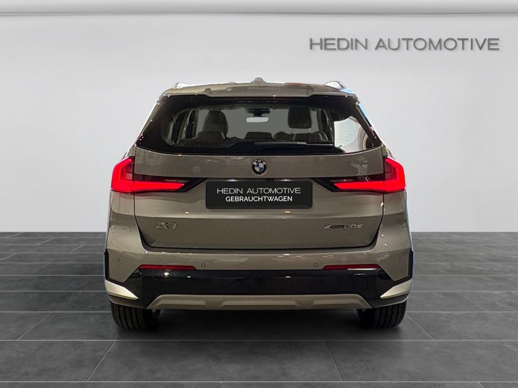 BMW X1 xDrive 20d xLine LED AHK KAM LHZ SHZ SPIEGELP foto 5