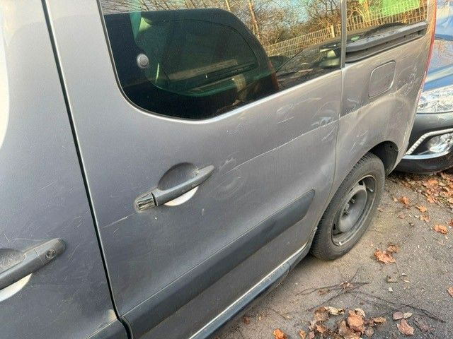 Fahrzeugabbildung Citroën Berlingo Kombi XTR