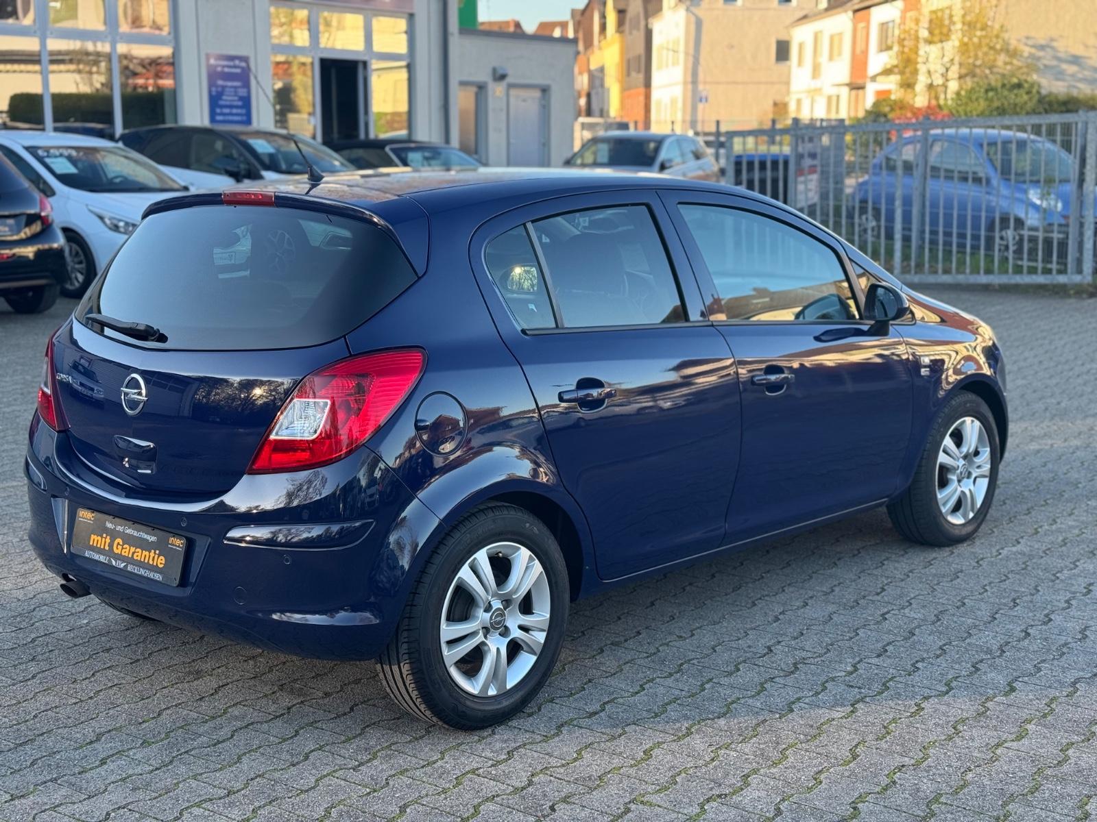 Opel Corsa D 150 Jahre Opel*LHZ*SHZ*PDC