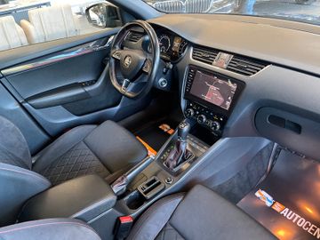 Skoda Octavia Combi RS 4x4 *PANO*NAVI*STANDHEIZUNG*AHK