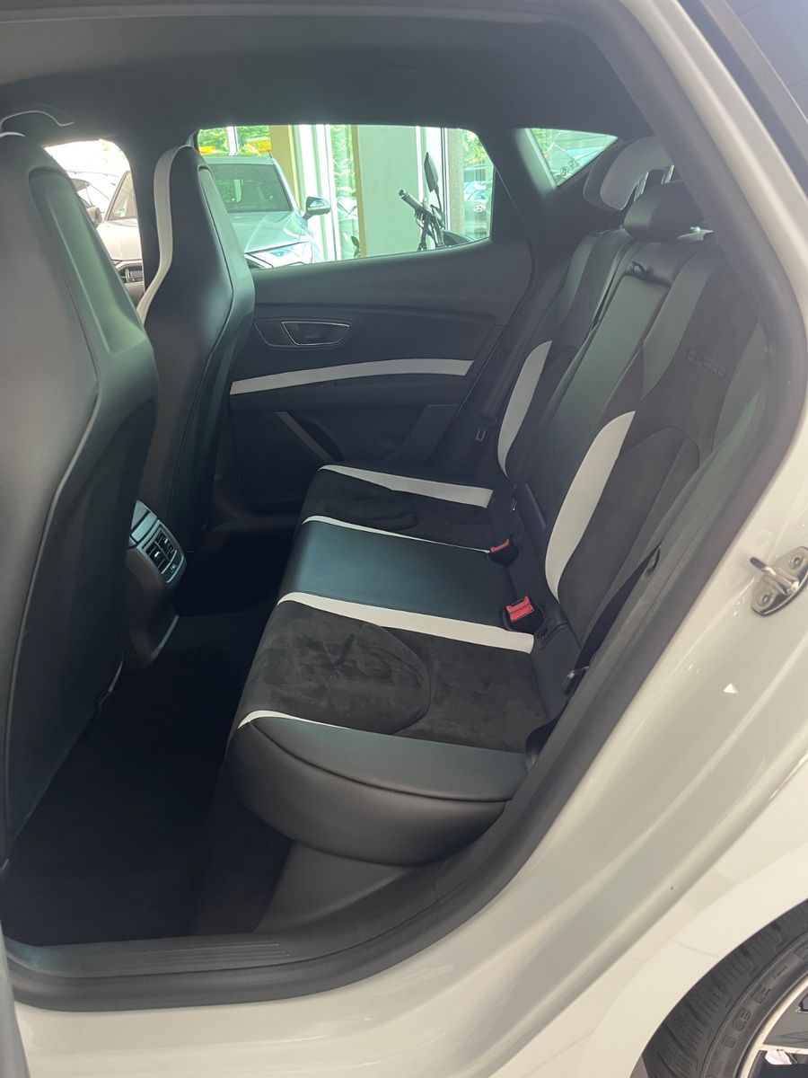 Fahrzeugabbildung SEAT Leon Cupra 290 DSG * SCHALENSITZE *