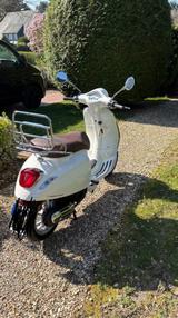 Vespa Primavera 125 - VESPA PRIMAVERA